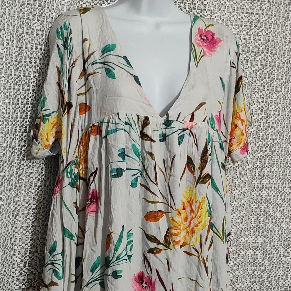 By Together Floral Mini Dress in Cream and Pink - Picture 3 of 13